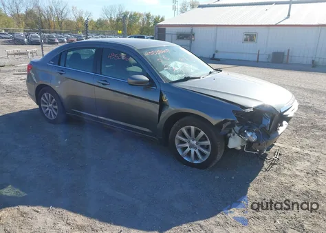 2012 Chrysler 200 Touring из США, поврежденный, VIN 1C3CCBBB1CN180826